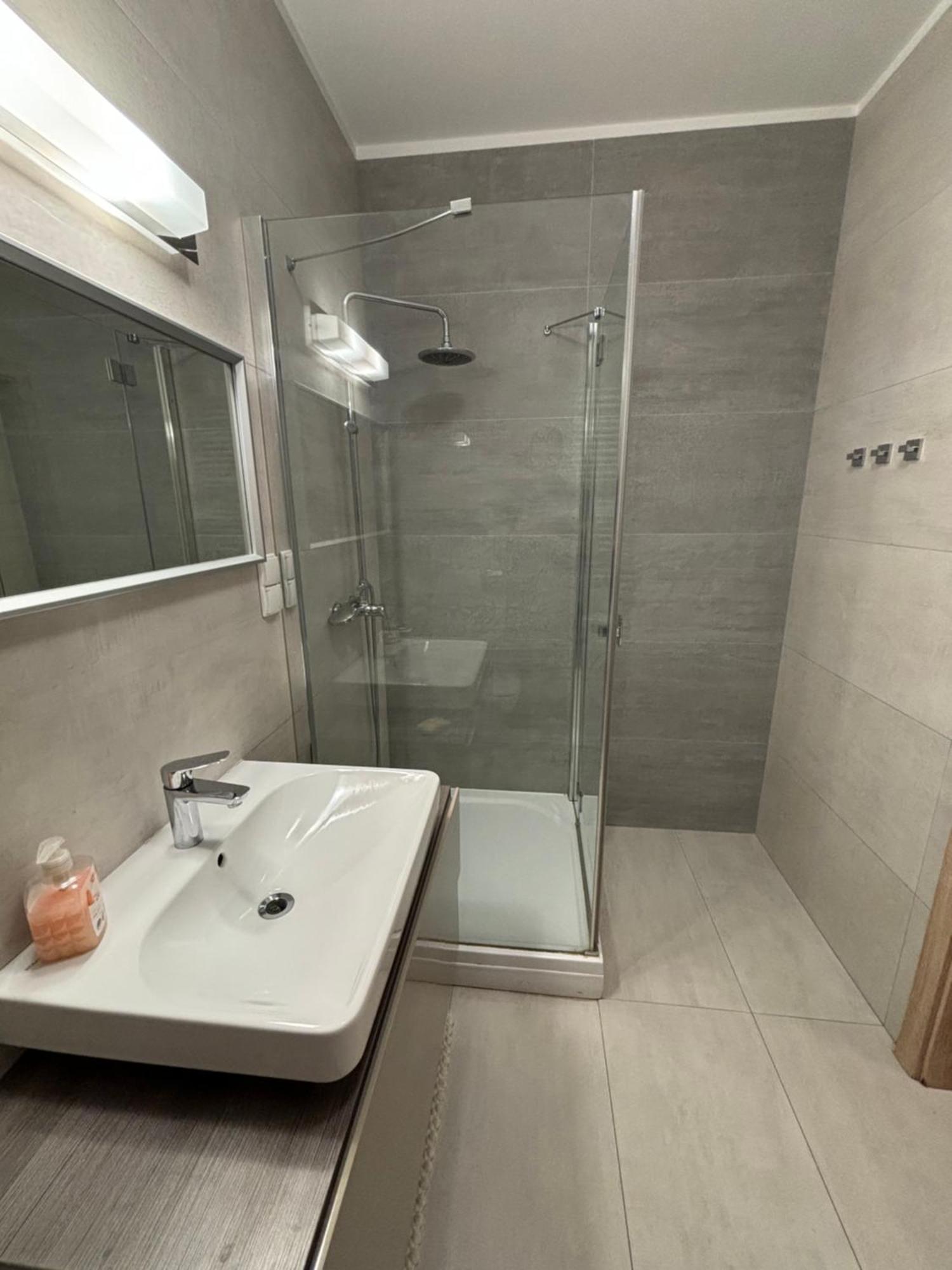 Grzybowska Residence Inter-Apartments وارسو المظهر الخارجي الصورة